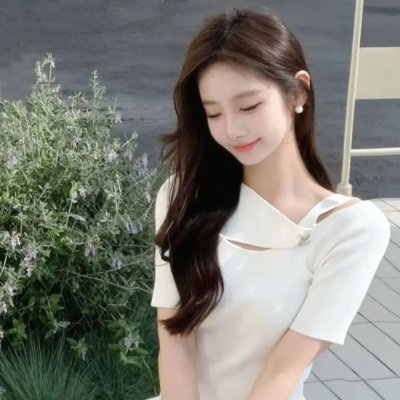 后天美女在线观看封面